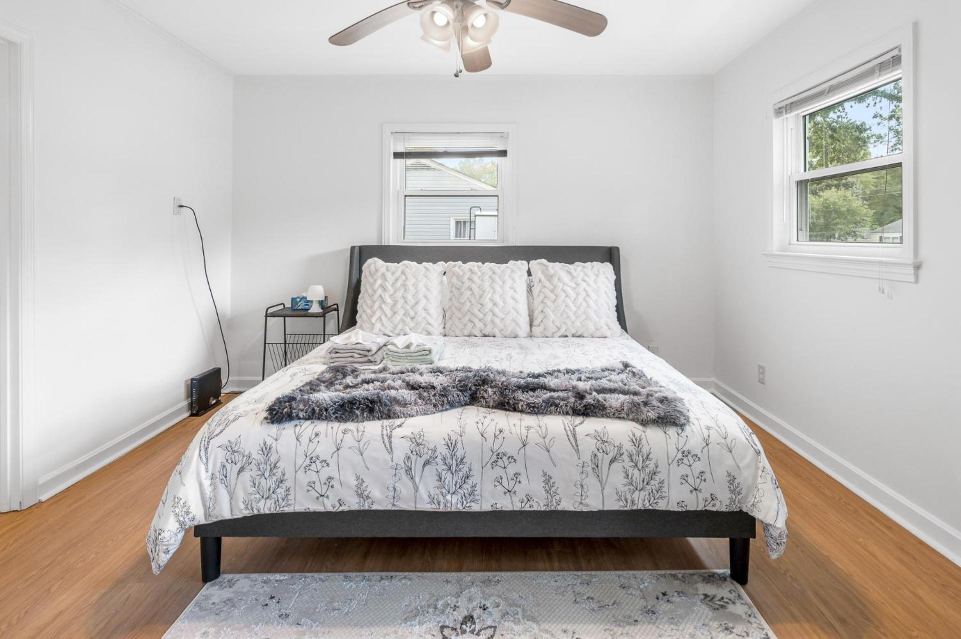 Southern Charm Getaway- 3Br In Park Circle Charleston Exteriör bild
