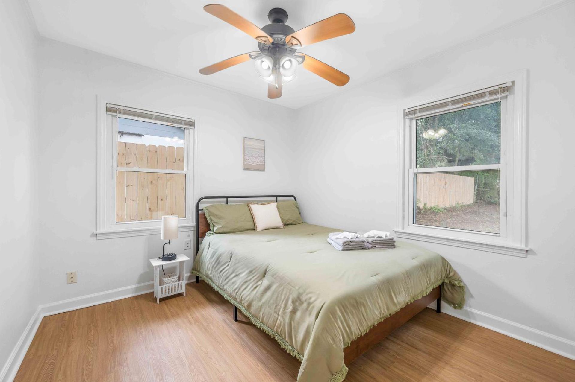 Southern Charm Getaway- 3Br In Park Circle Charleston Exteriör bild