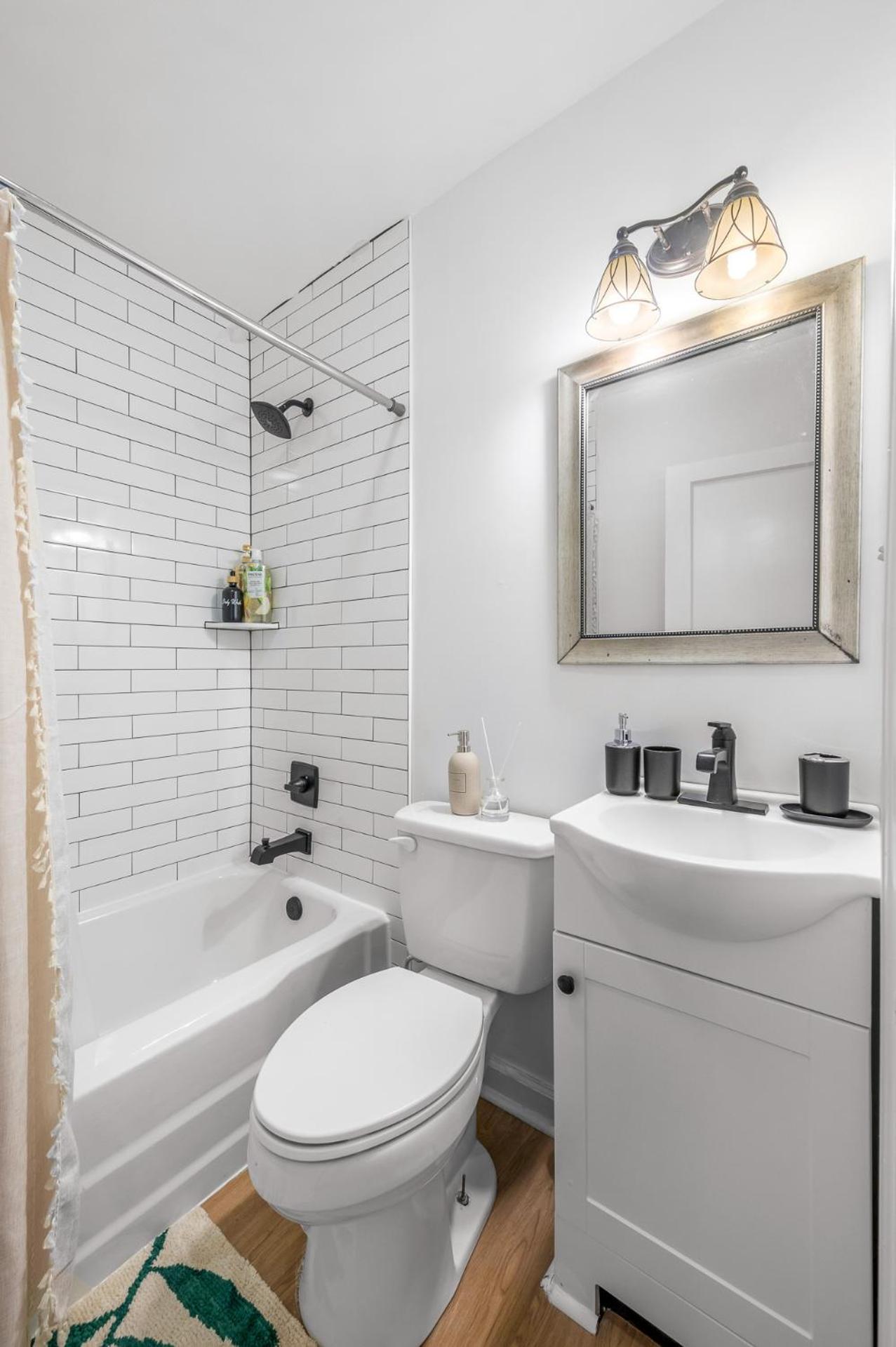 Southern Charm Getaway- 3Br In Park Circle Charleston Exteriör bild