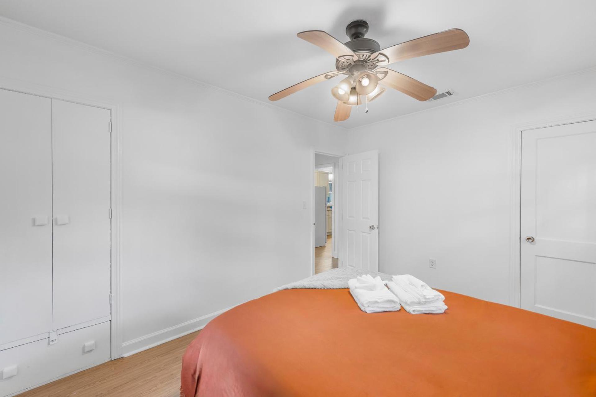 Southern Charm Getaway- 3Br In Park Circle Charleston Exteriör bild